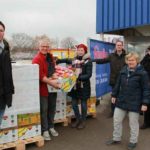 60 Pakete für 60 Familien Weihnachtsaktion des Lions Club Neustadt